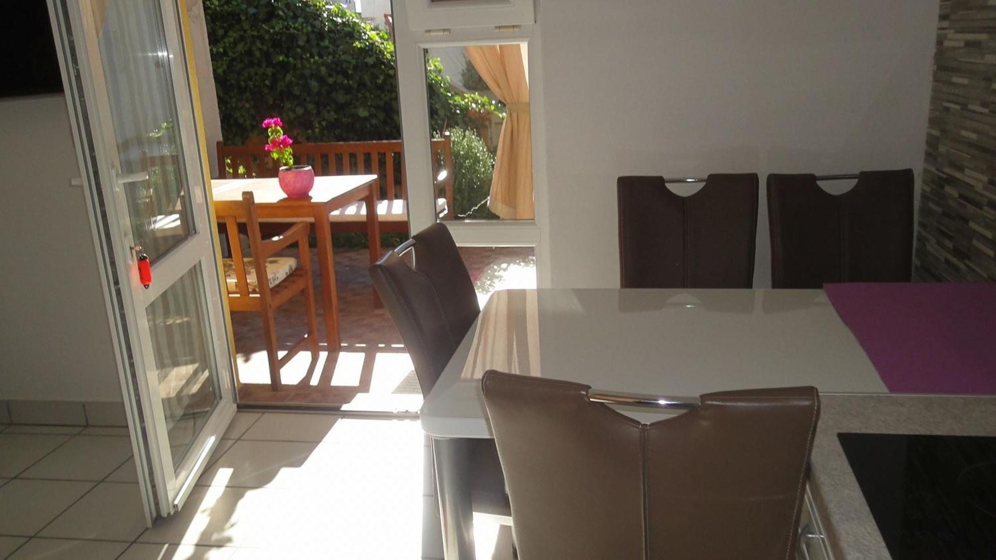 Apartments Tomic Vodice Zimmer foto